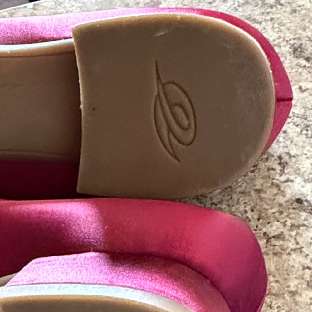 Easy Spirit Burgundy Satin Pointed Toe Flats with Crystal Buckle - Picture 7 of 7